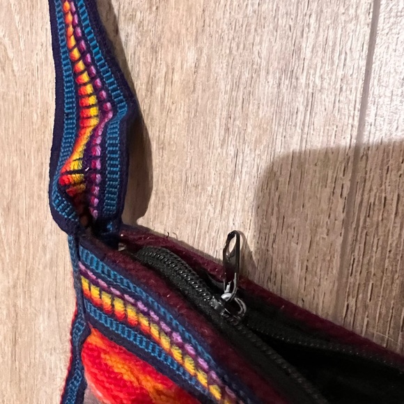 COPY - Ecuadorian Woven Bag - Picture 6 of 10
